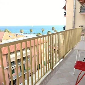 Casa Fronte Mare Vintimille